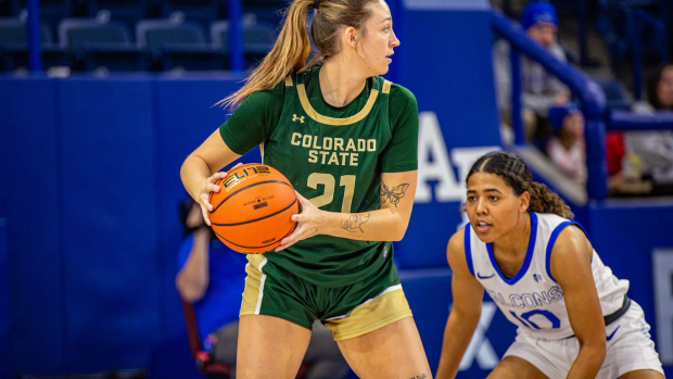 Emma Ronsiek Signs Professional Contract